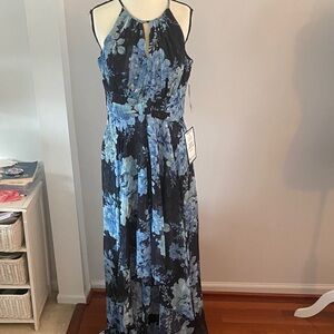 R & M Richard’s size 6 NWT blue/back dress silver threads